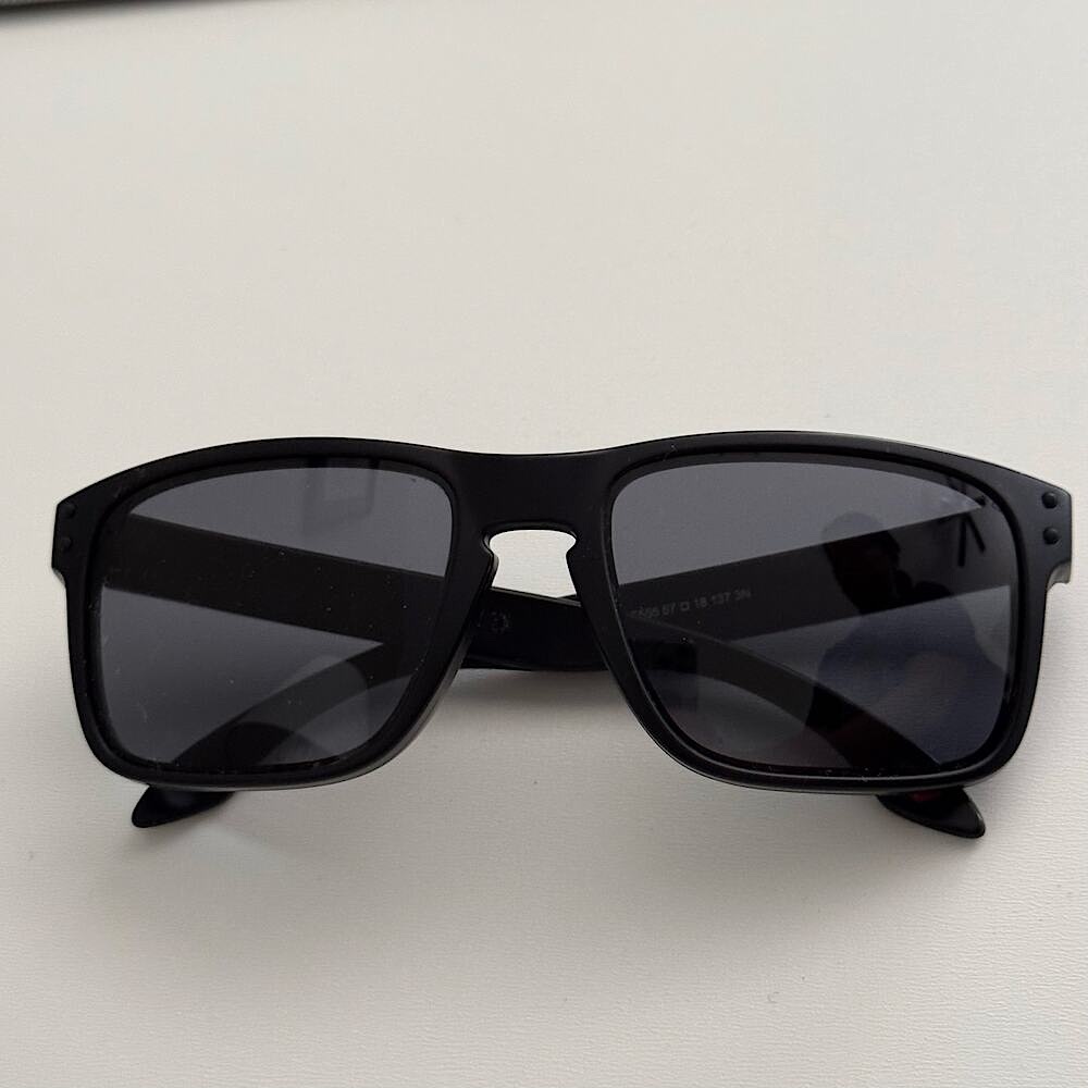 OAKLEY SI Holbrook Matte Black Tonal Icon/Gray Sunglasses (OO9102-E555)